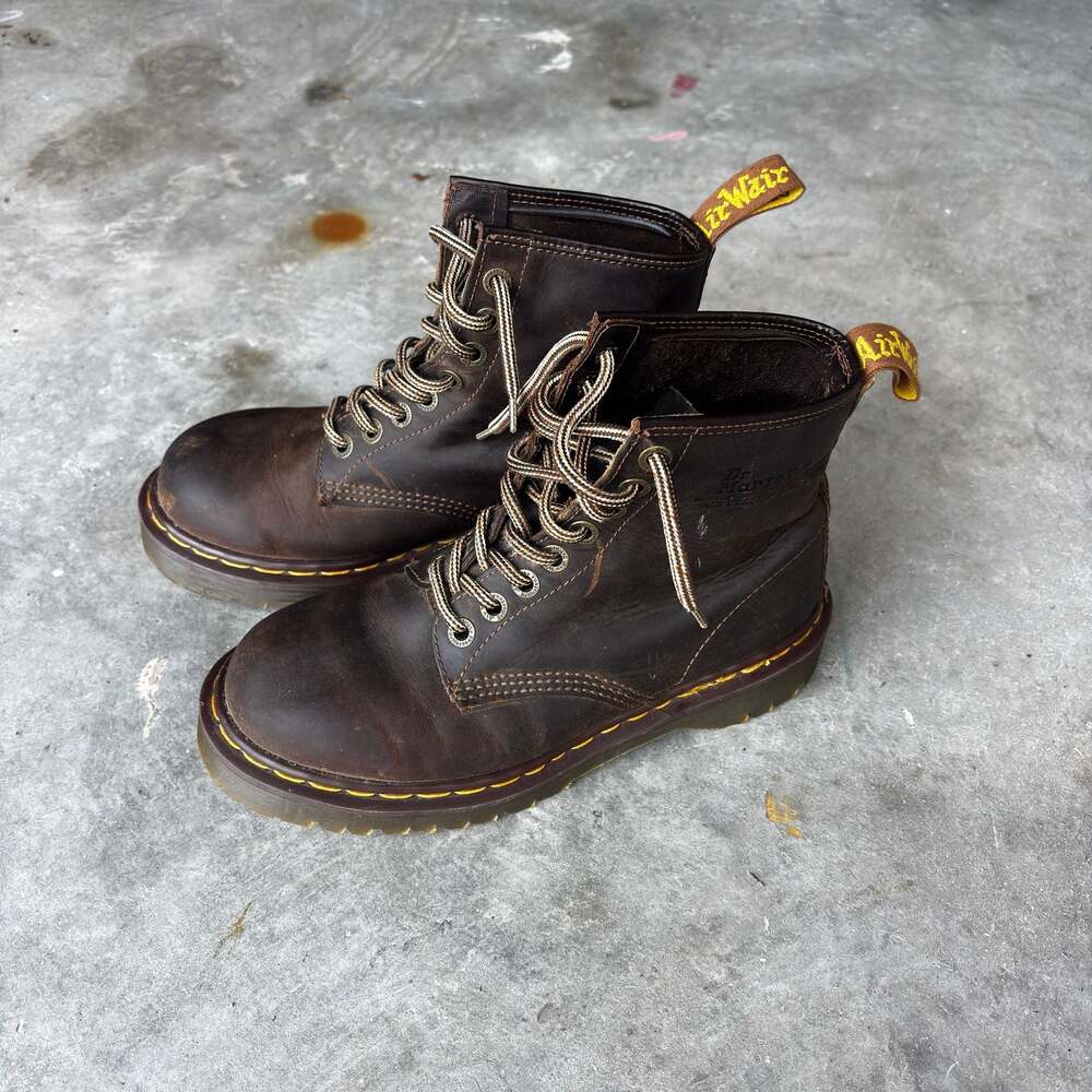 Vintage 90s Dr. Martens 1460 Crazy Horse Leather 8-Eye Lace-Up Boots in Gaucho B